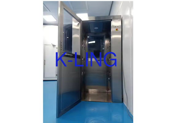 Alta velocità personalizzata tipo L doccia aria stanza tunnel con porta oscillante automatica frequenza 50Hz