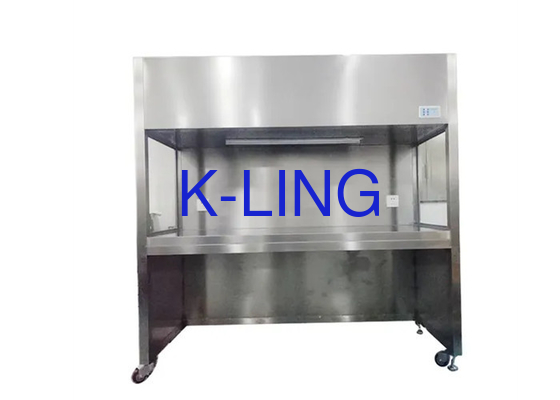 Panchina di flusso laminare personalizzabile con basamento alto 650 mm e dimensione 2600x2400 mm